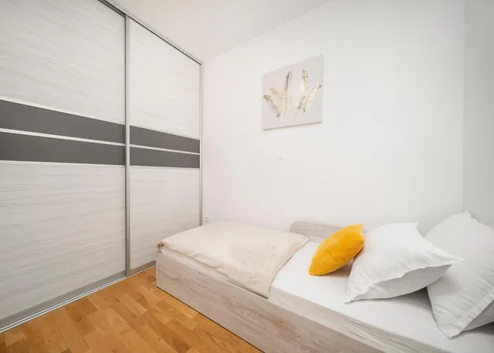 Apartment Sunny Place *