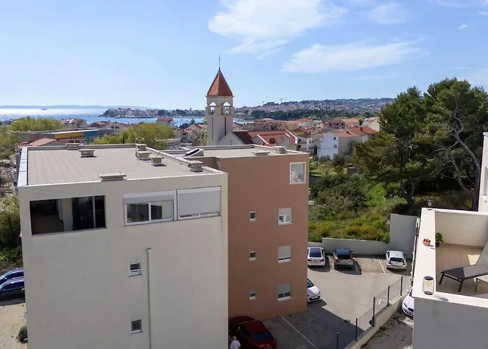 Sunny Place Apartment *